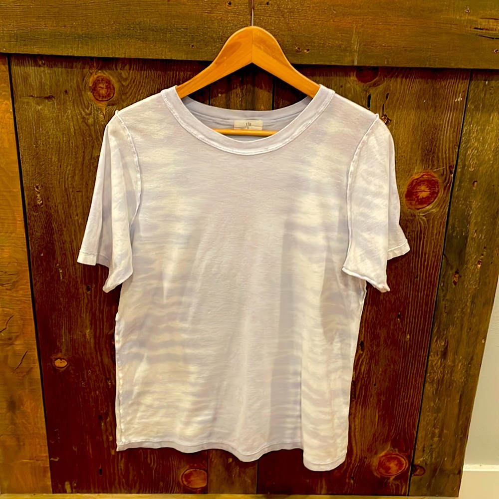 Anthropologie t.la blue tee Small